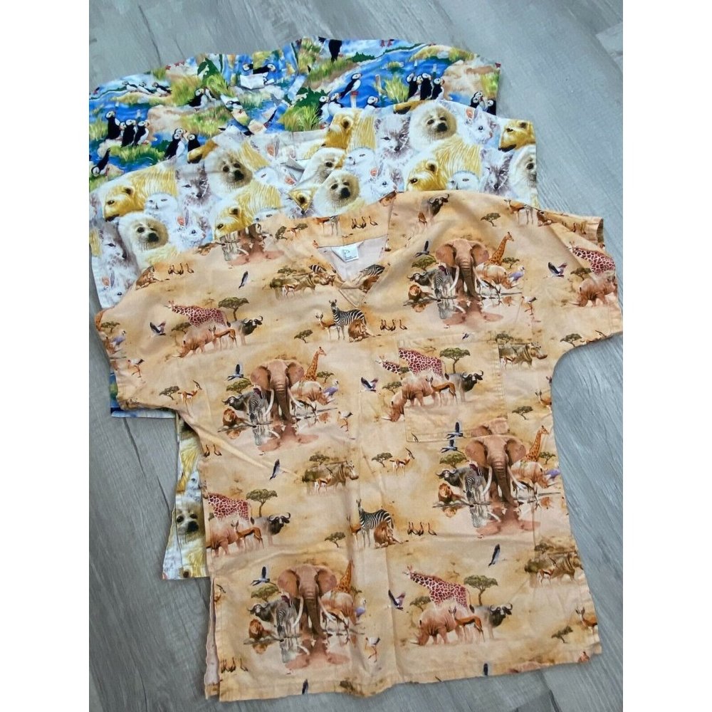 Lot of 3 Animal Kingdom Scrub Tops Womens XS S Penguins Seals Bears African